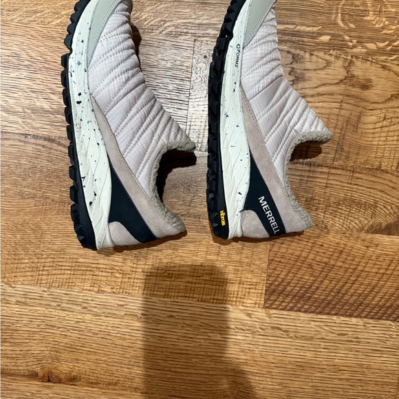 Merrell women’s  Quilted Slip-On Sneakers - Cream and Gray - Picture 8 of 10